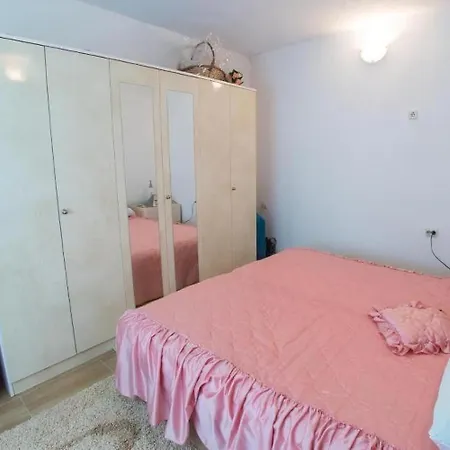 Urban Escape With Stunning Old Bridge Terrace Views Apartment Mostar