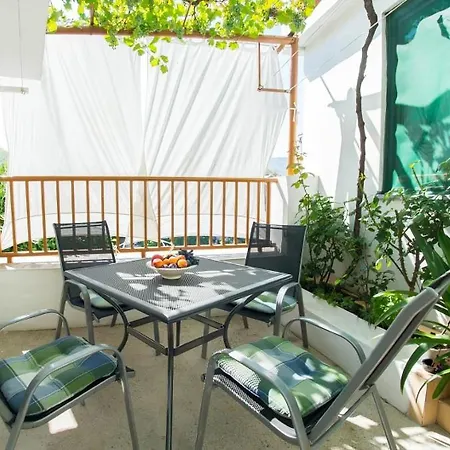 Urban Escape With Stunning Old Bridge Terrace Views Apartment Mostar