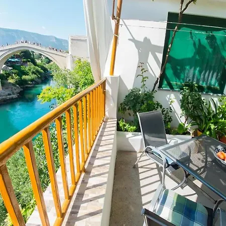 Urban Escape With Stunning Old Bridge Terrace Views Apartment Mostar